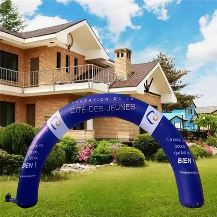 Arch inflatable